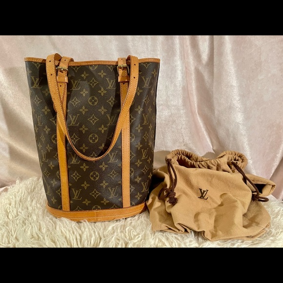 *FLASH SALE* Louis Vuitton Bucket GM Monogram Large Tote Bag - Picture 3 of 16